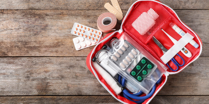 La trousse à pharmacie de voyage
